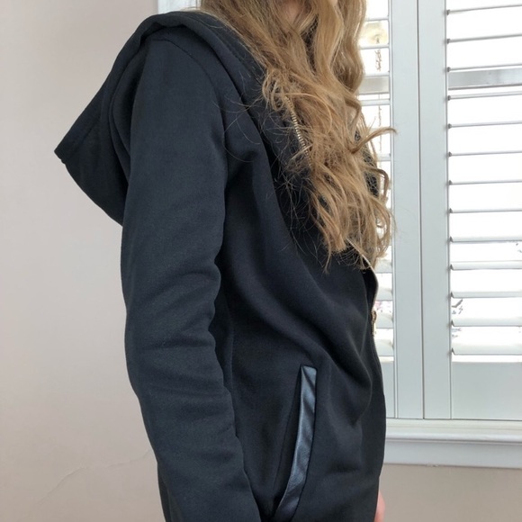 Asymmetrical zipper, high collar hooded sweatshirt - Picture 6 of 8